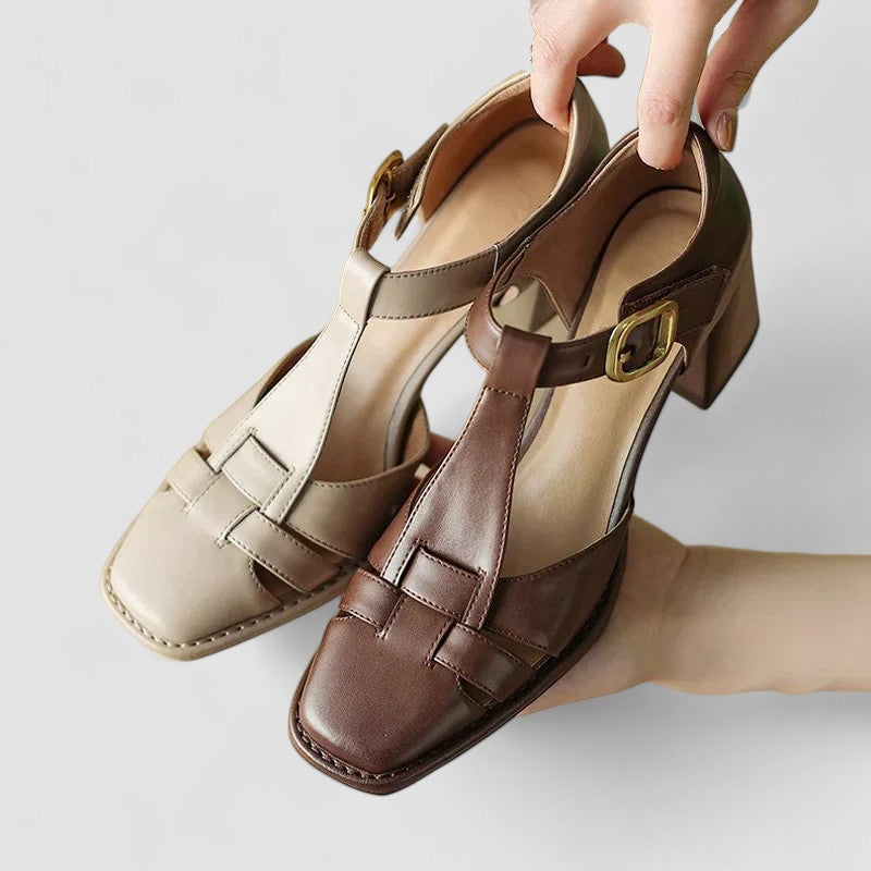 Scarlett – Orthopedische T-Strap Blokhakken